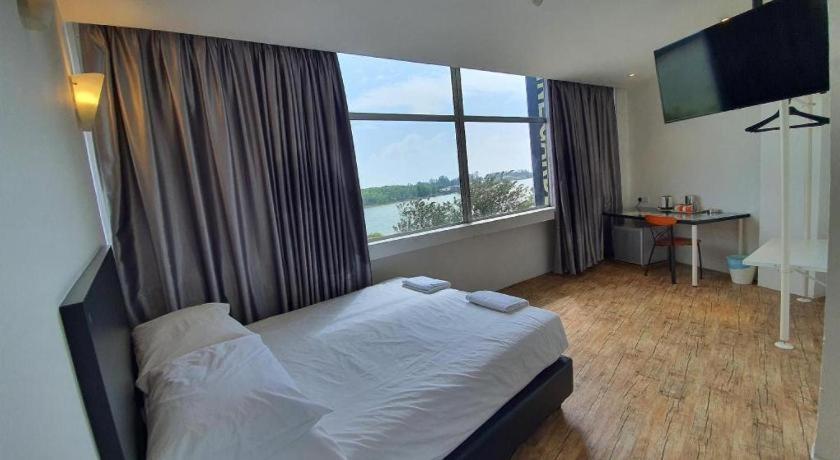 Riverine Garden Hotel Chukai Εξωτερικό φωτογραφία
